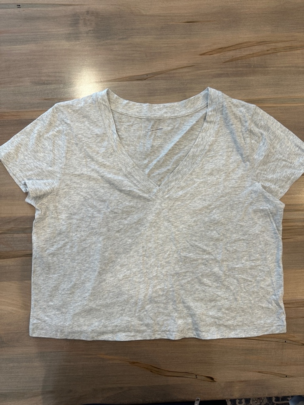 Universal Thread Light Heather Gray V-Neck Crop Top